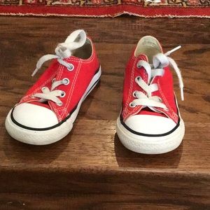 GREAT CONDITION toddler converse!